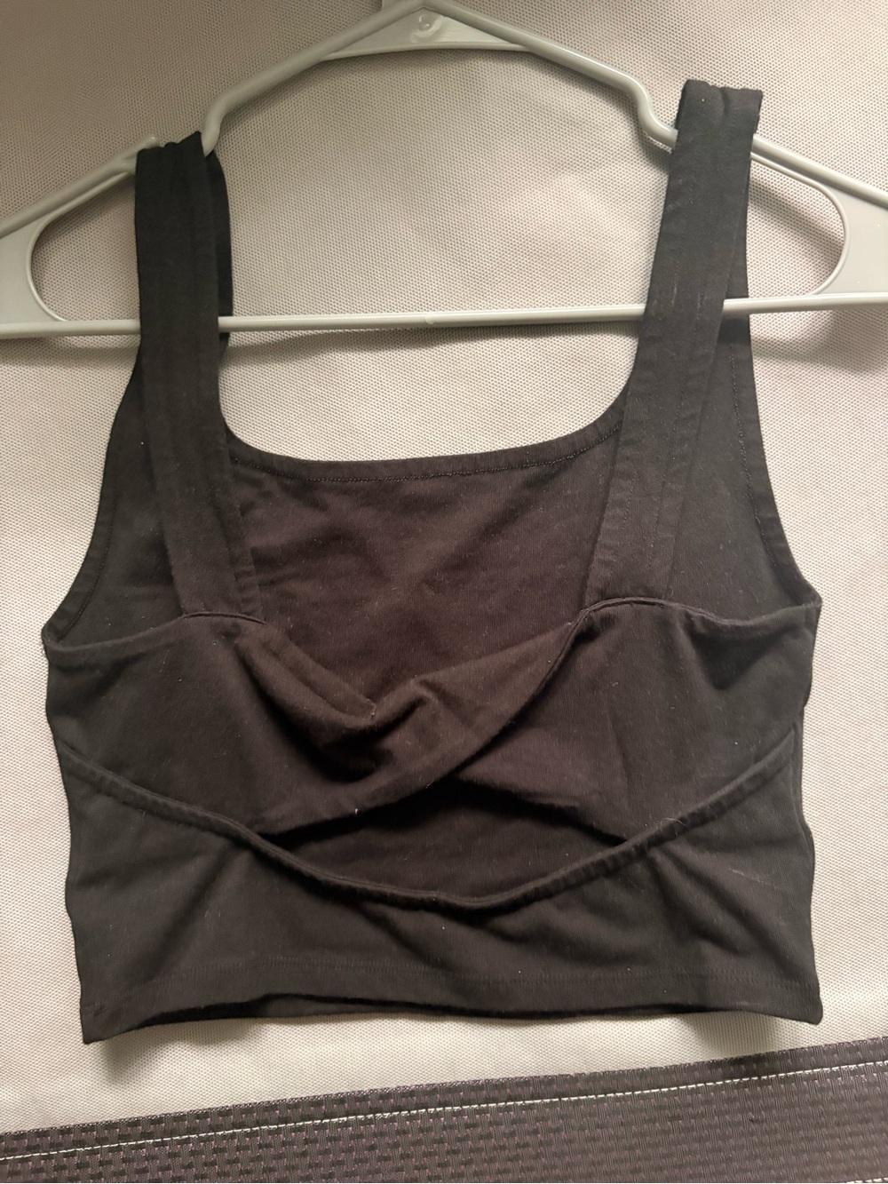 American Eagle twist back black tank